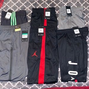 NWT YOUTH JOGGERS / SWEATPANTS